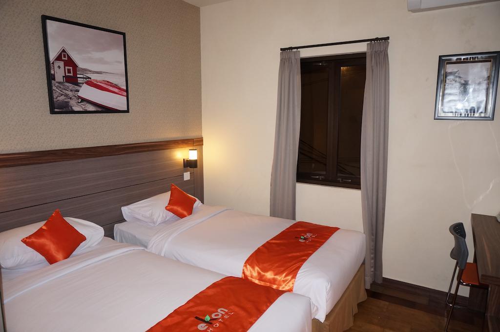Ekon Hotel Yogyakarta Værelse billede