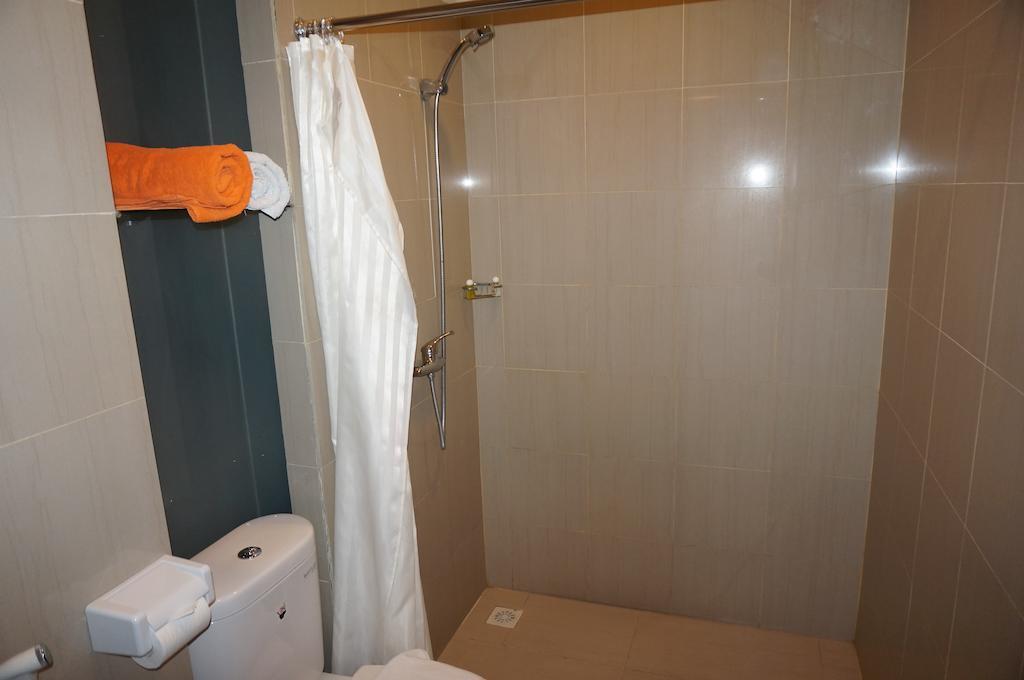 Ekon Hotel Yogyakarta Værelse billede
